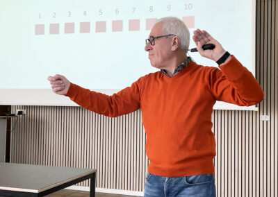 Peter Vermeulen holder oplæg på Fonden Ørting, der er et opholdssted i Jylland for børn og unge med autisme. Derudover tilbyder Fonden Ørting specialundervisning i vores specialskole, der er en skole for børn med særlige behov i Jylland